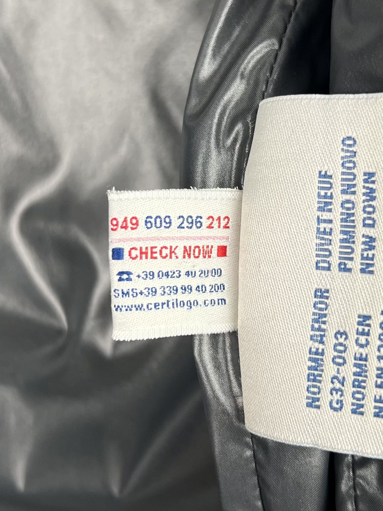 Moncler MONCLER Down Jacket Puffer AUSTIN GIUBBOTTO Patch Logo Gray Size US XL / EU 56 / 4 - 14 Thumbnail