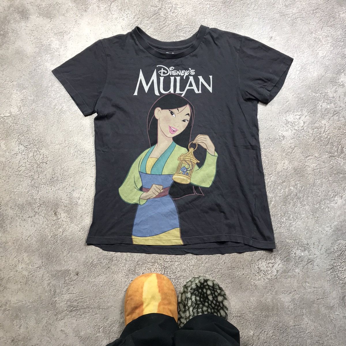 Vintage Vintage Disney Mulan Y2K Graphic Tee Streetwear Slim Baggy M Size US M / EU 48-50 / 2 - 1 Thumbnail