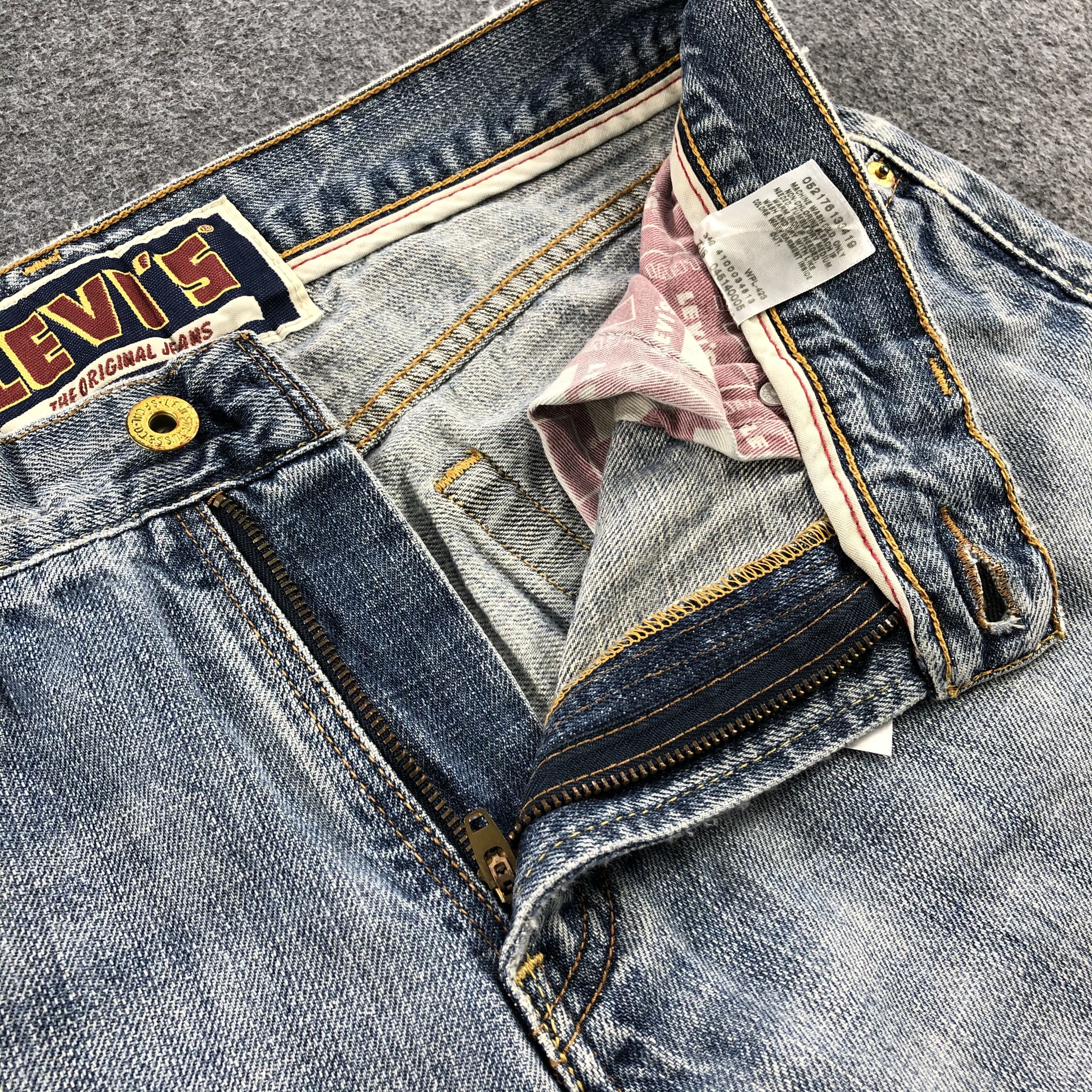 Levi's Vintage Levis 514 Jeans Faded Blue Denim-J991 Size US 33 - 8 Thumbnail