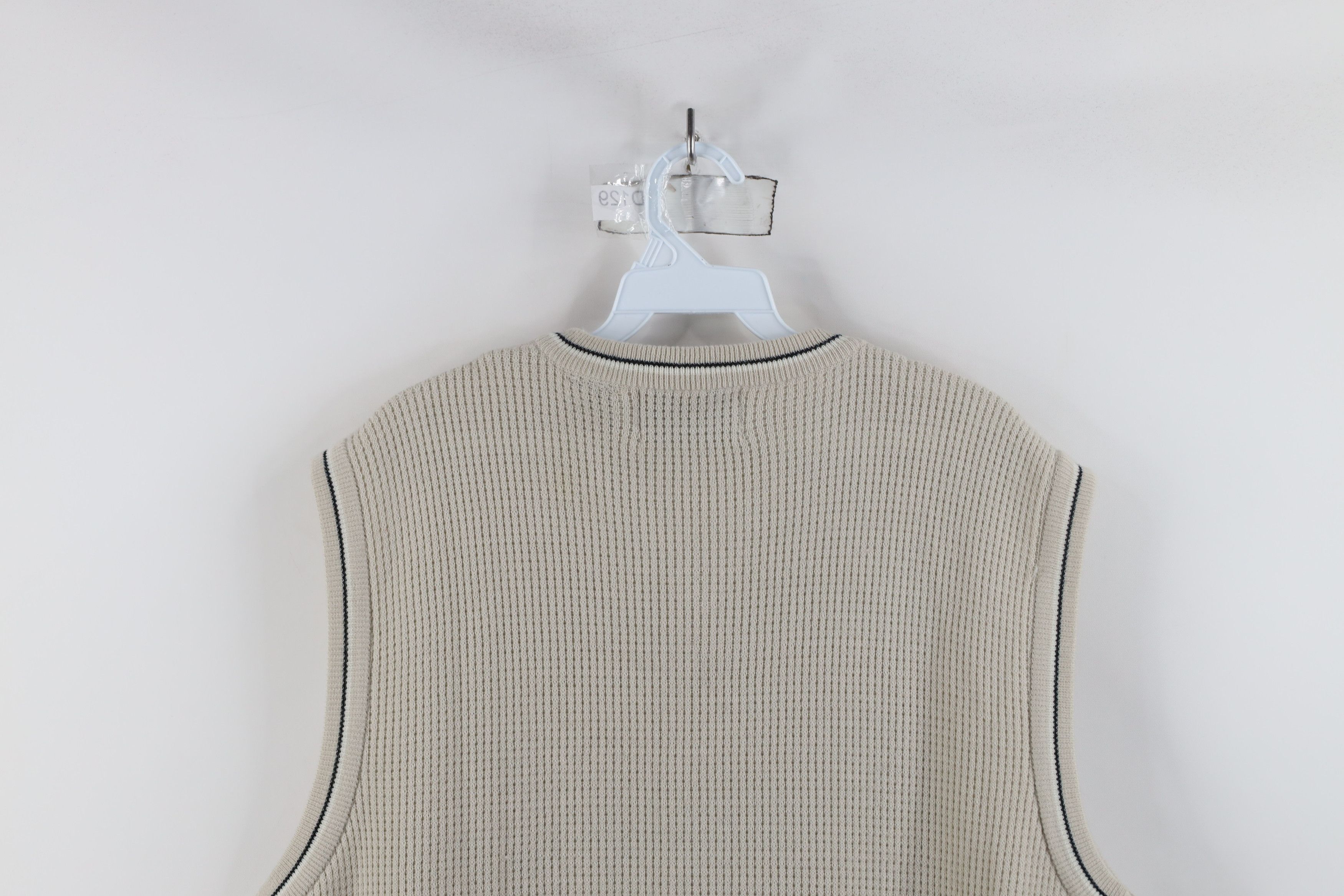 Vintage Vintage 90s Streetwear Ribbed Knit Sweater Vest Beige Size US L / EU 52-54 / 3 - 11 Thumbnail