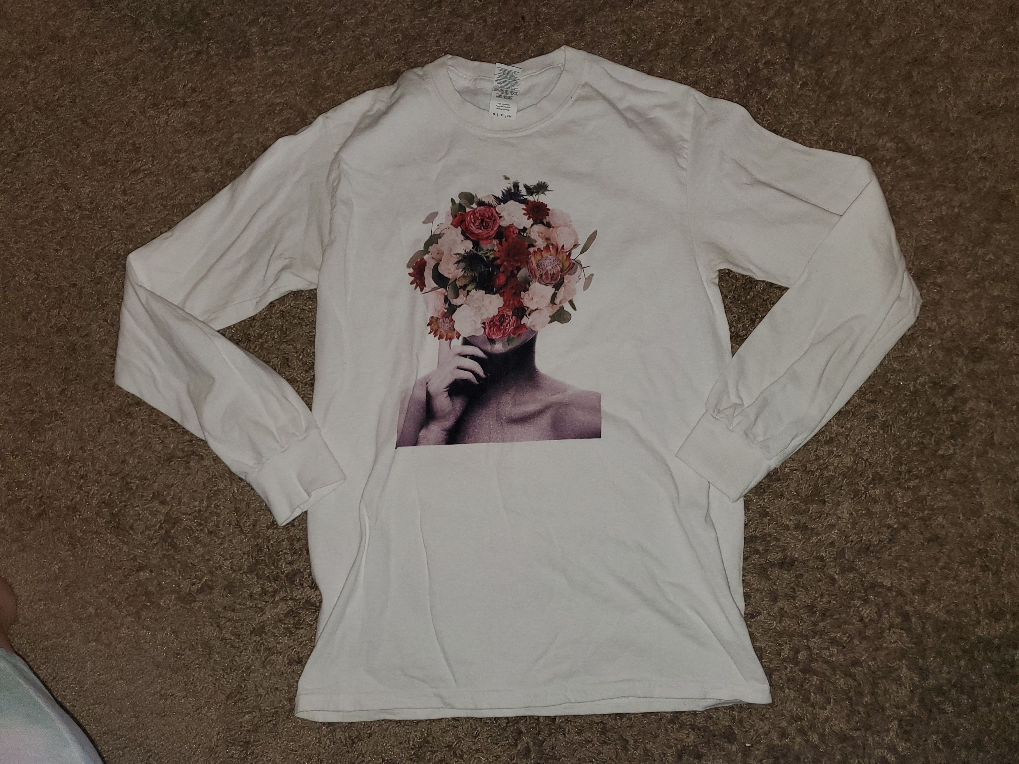 Gildan Gildan white long sleeve shirt with floral design Size M / US 6-8 / IT 42-44 - 1 Thumbnail