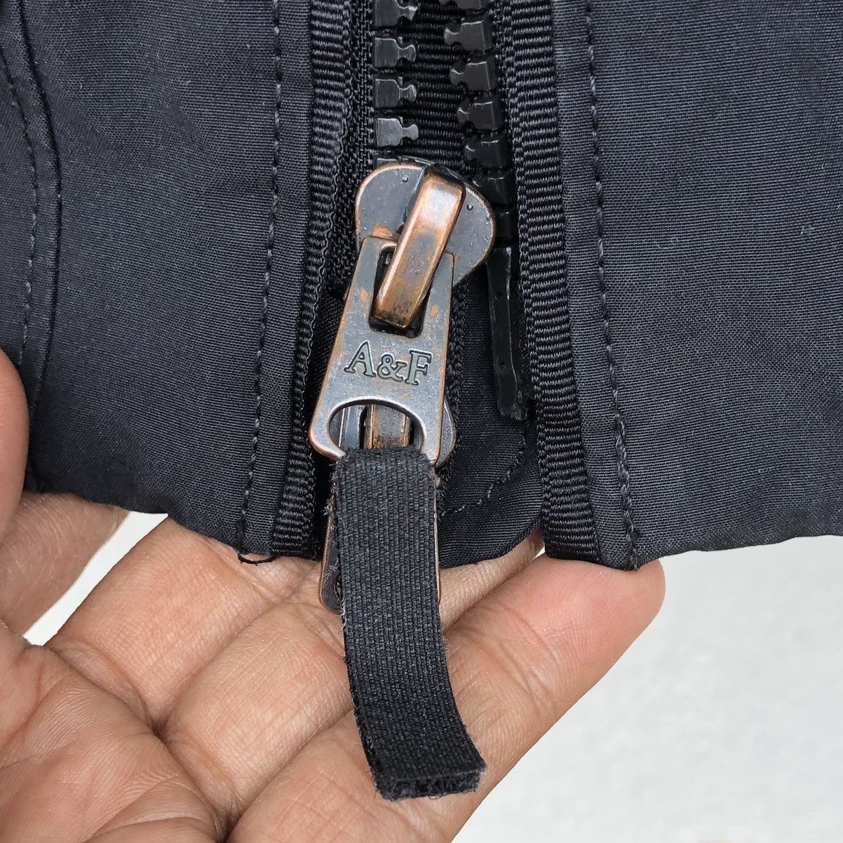Abercrombie & Fitch Abercrombie & Fitch Black Insulated Waterproof Bomber Jacket Size US M / EU 48-50 / 2 - 20 Thumbnail