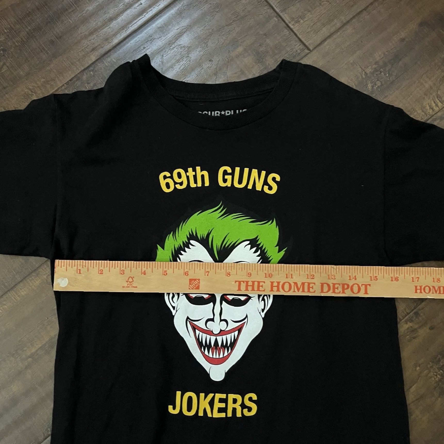 Vintage SSUR Plus 69th Guns Joker Black T-Shirt Mens Small Streetwear Batman DC Comics Shirt S Mens White Comics 90s Theme Size US S / EU 44-46 / 1 - 5 Thumbnail