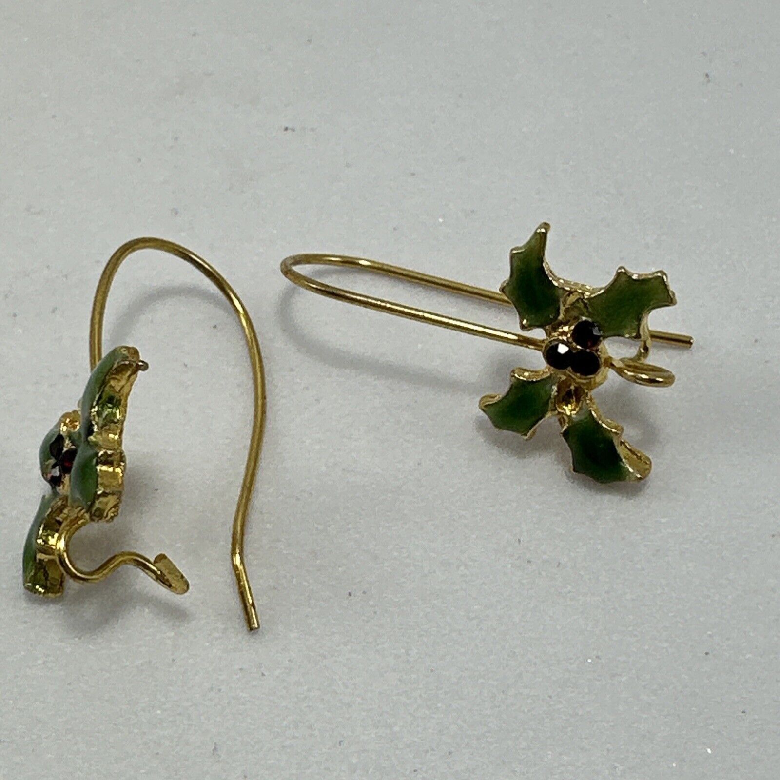 Other Holly Leaf Christmas Earrings Green Enamel Red Stones VTG Size ONE SIZE - 2 Thumbnail
