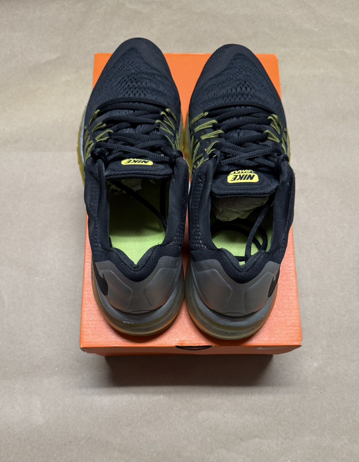 Nike Nike Air Max 2015 Volt men’s running shoes size 14 Rare! Size US 14 / EU 47 - 4 Thumbnail