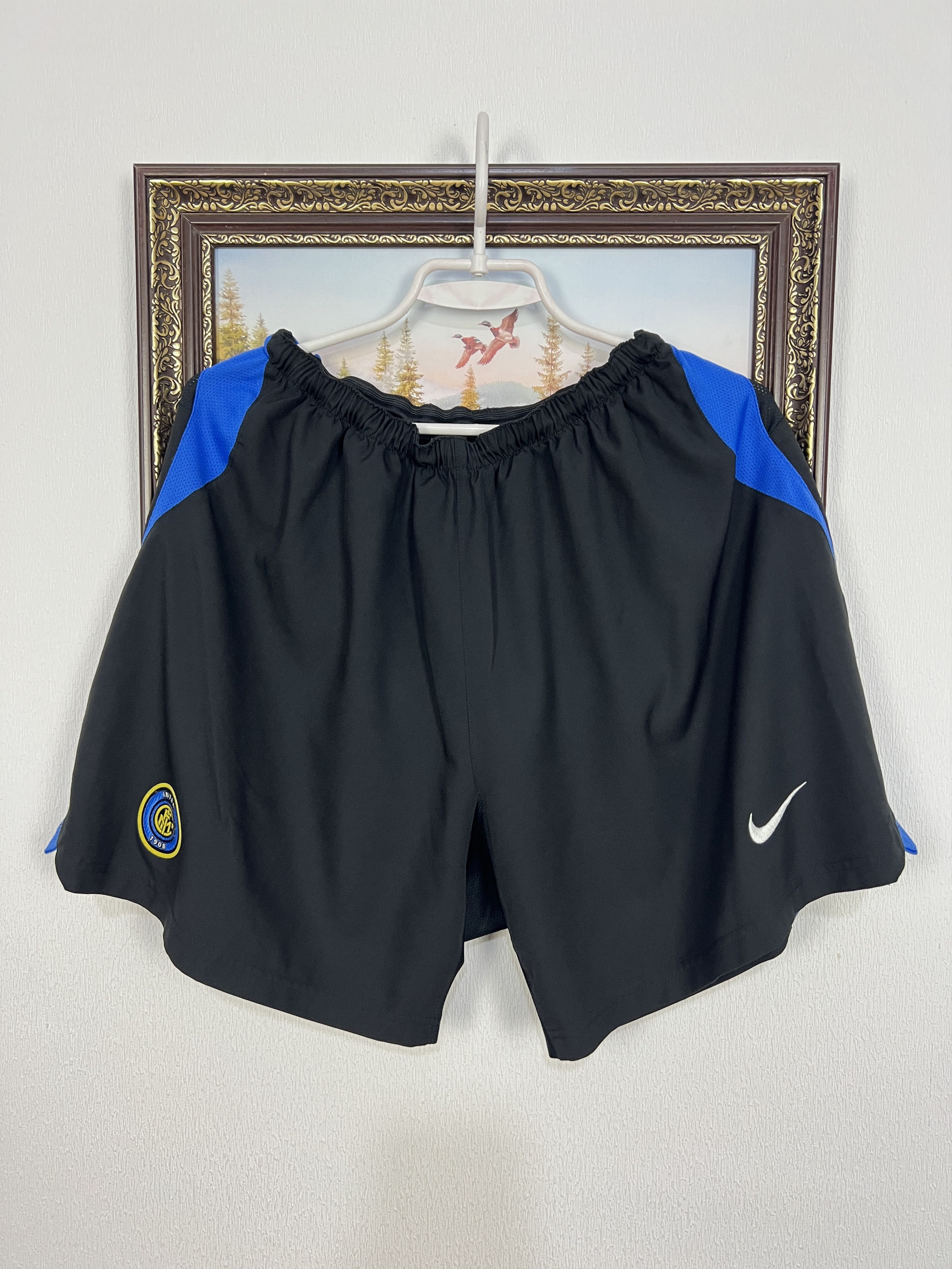 Nike Vintage Nike Inter Milan Football Shorts Soccer Athletic L Size US 34 / EU 50 - 1 Thumbnail