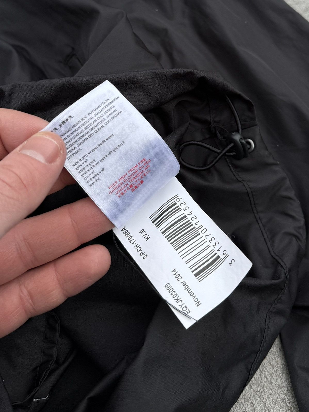 Other Vintage Quiksilver streetwear nylon jacket Size US M / EU 48-50 / 2 - 9 Thumbnail