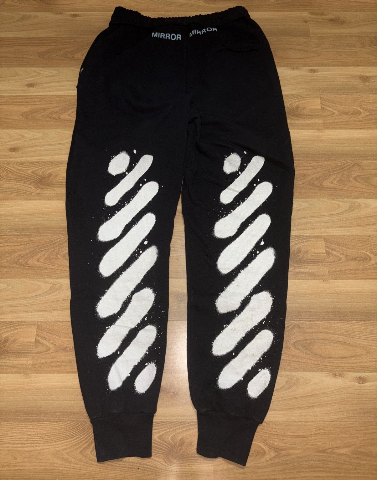 Off-White Off-White FW17 "Mirror Mirror" Spray Paint Sweatpants Size M Size US 32 / EU 48 - 1 Thumbnail