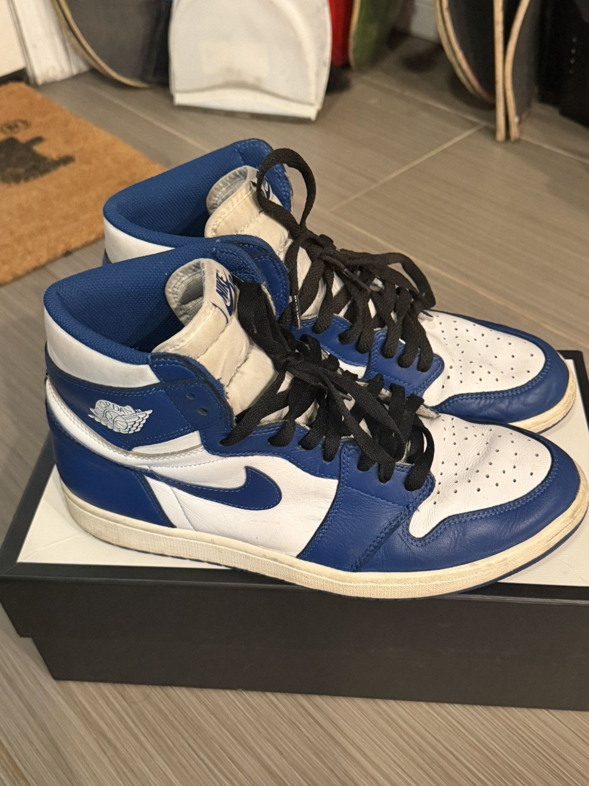 Nike Air Jordan Retro 1 High OG Storm Blue Size 12 Size US 12 / EU 45 - 4 Thumbnail
