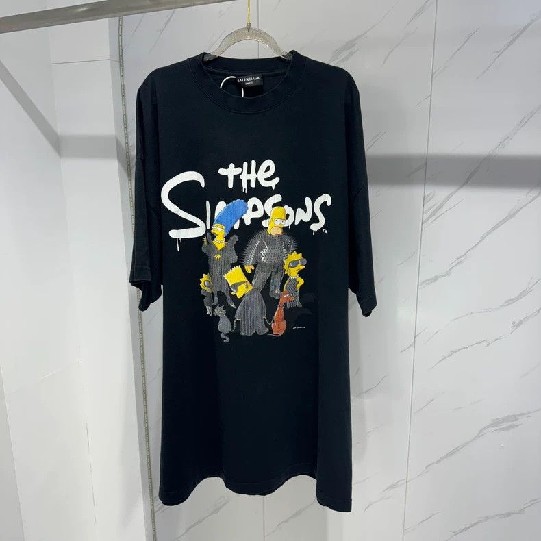 Balenciaga Balenciaga Simpson Distressed Short Sleeve - dmc Size US XXL / EU 58 / 5 - 1 Thumbnail