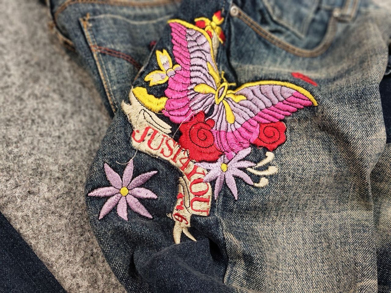 Miss Sixty Rare Vintage Y2K Miss Sixty Faded Denim Embroidered Jeans Size 28" / US 6 / IT 42 - 11 Thumbnail