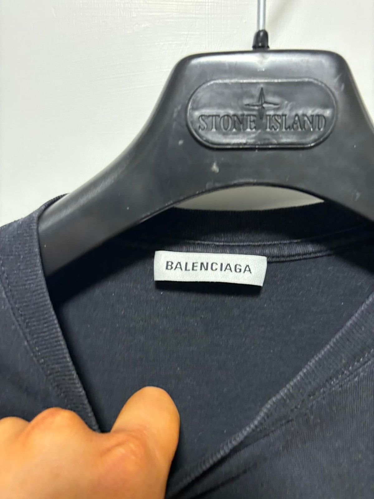Balenciaga Rainbow logo tee Size US M / EU 48-50 / 2 - 3 Thumbnail