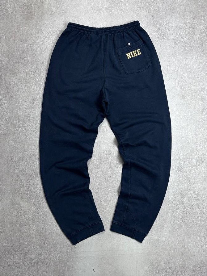 Nike × Vintage Vintage Nike Swoosh Velour Baggy Flared Track Pants Rare M Size US 32 / EU 48 - 4 Thumbnail