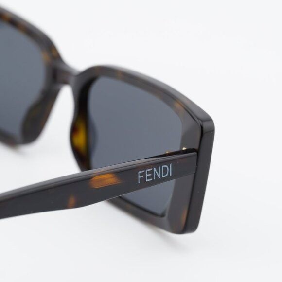 Fendi Fendi FE40164I 52A Sunglasses Havana Rectangle Frame, Grey Size ONE SIZE - 5 Thumbnail