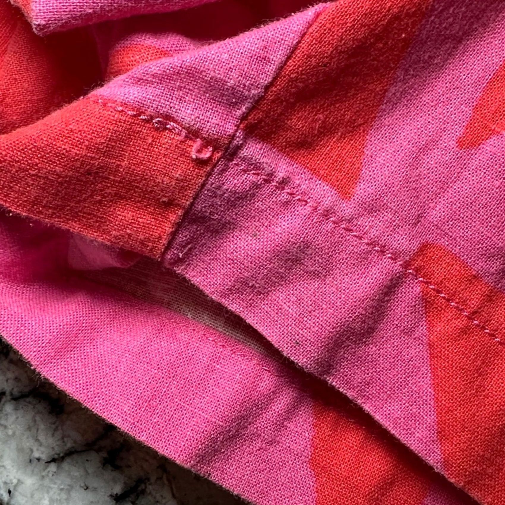 Loft VINTAGE LOFT Ann Taylor Geometric Linen Blend The Riviera Shorts Pink Red 8 Women Regular 8 Short 13" fade dot Mens? Size 30" / US 8 / IT 44 - 8 Thumbnail