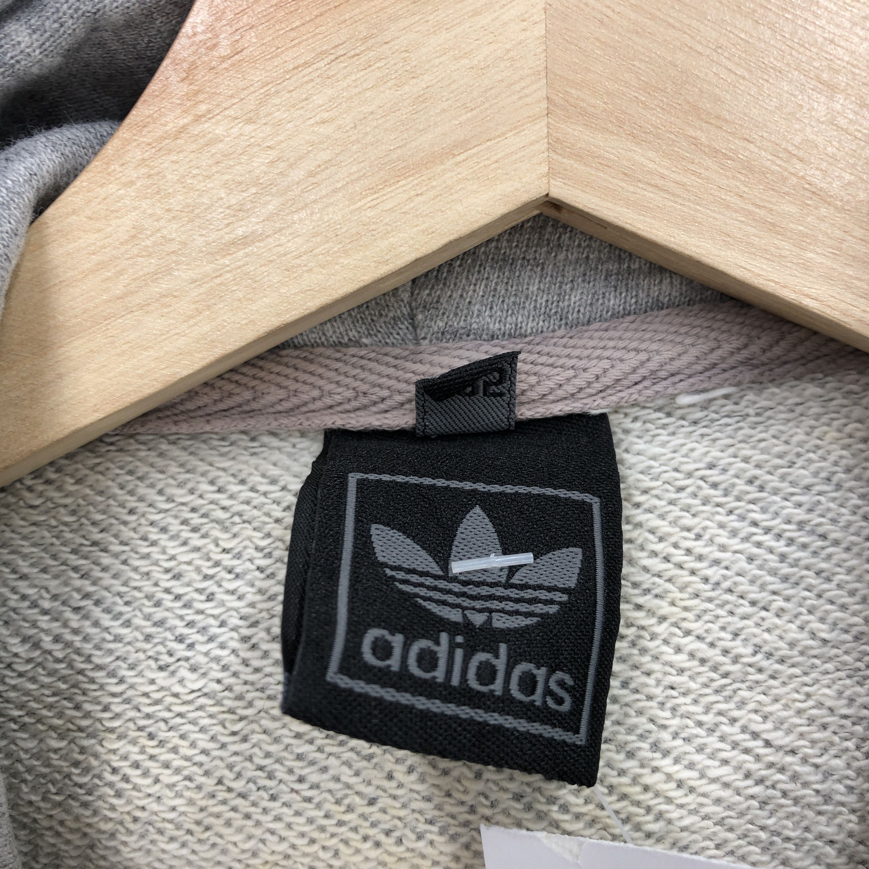 Adidas Vintage Adidas Sweater Hoodie Adidas Hooded Sweatshirt Size US M / EU 48-50 / 2 - 4 Thumbnail