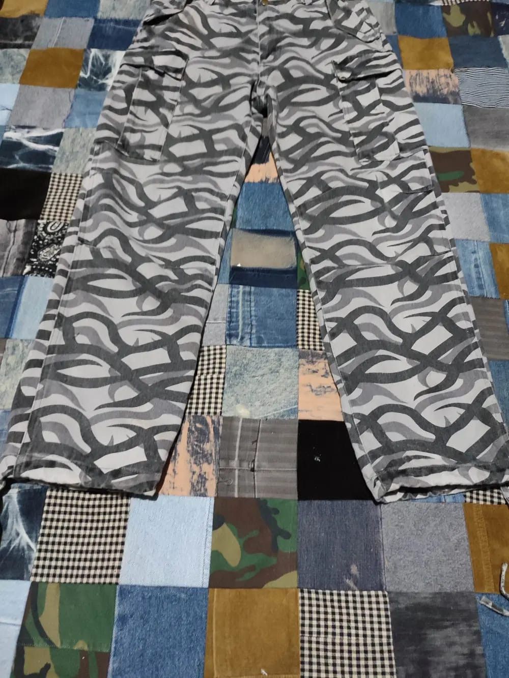Japanese Brand Octopus Army Tribal Camo Cargo Pants Size US 31 - 4 Thumbnail