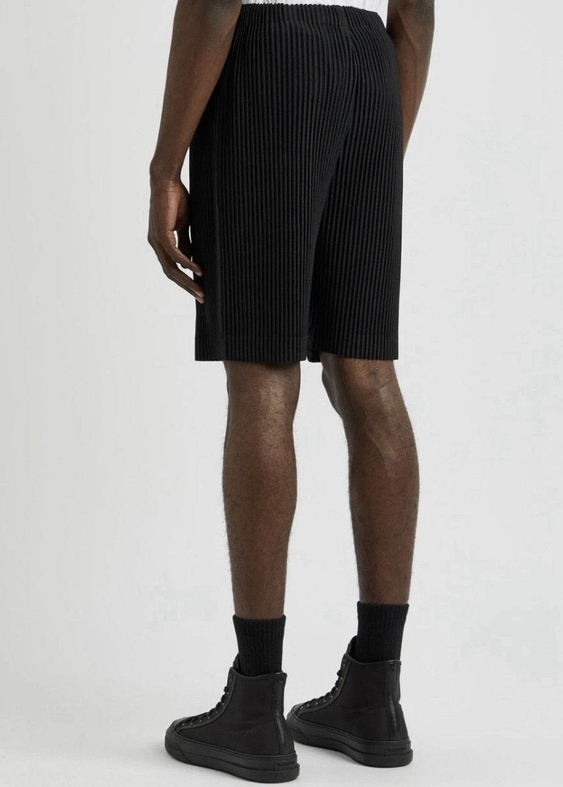 Issey Miyake HOMME PLISSÉ ISSEY MIYAKE Pleated Black 2 Medium ex-display Size US 38 / EU 54 - 3 Thumbnail