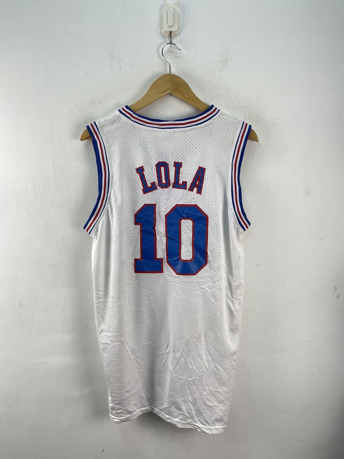 NBA Tune Squad Lola NBA Vintage tshirt sleeveless jersey Size US M / EU 48-50 / 2 - 2 Thumbnail