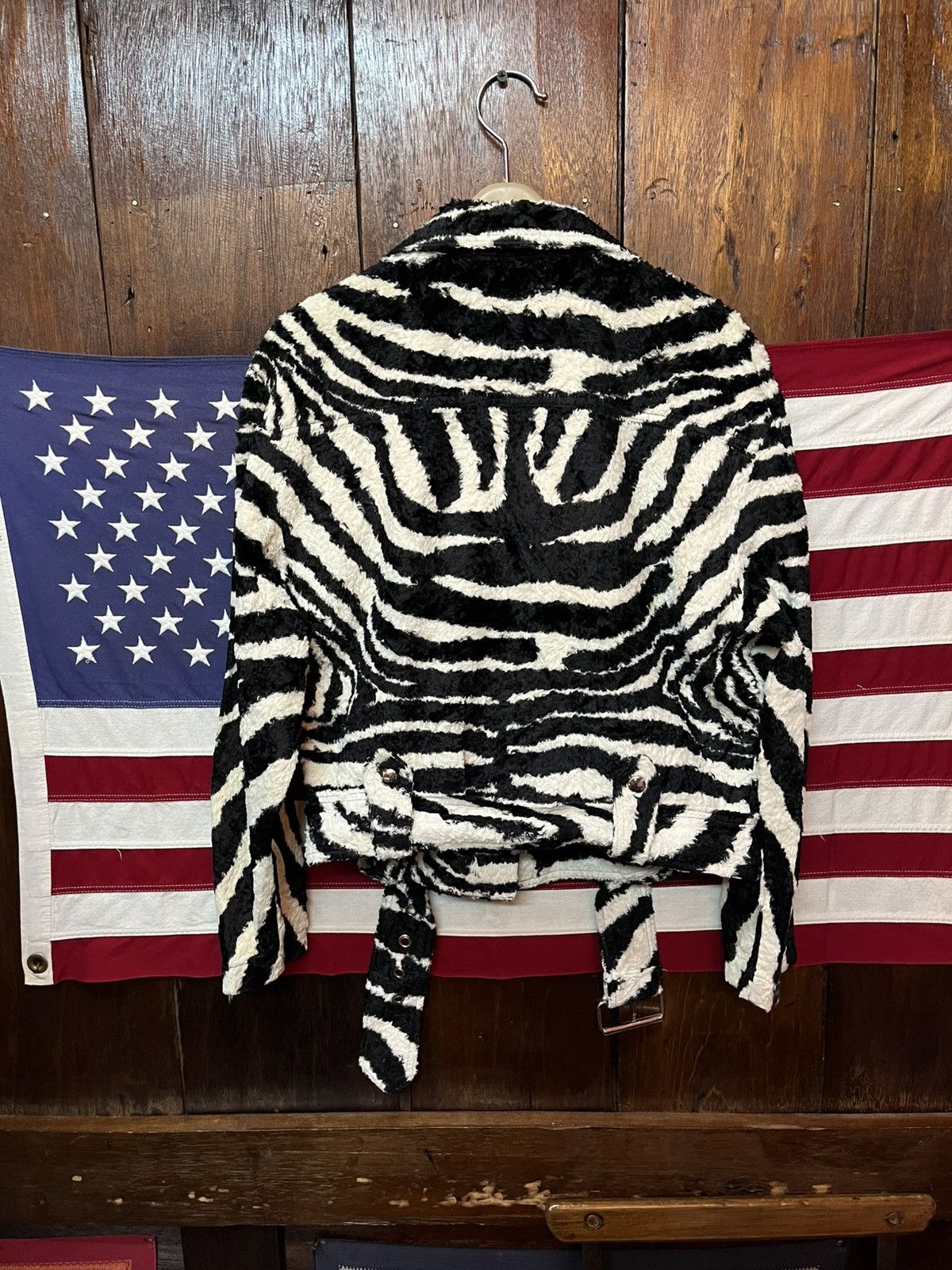 Vintage Vintage Luxury Zebra Printed Faux Fur Biker Jacket Size L / US 10 / IT 46 - 9 Thumbnail