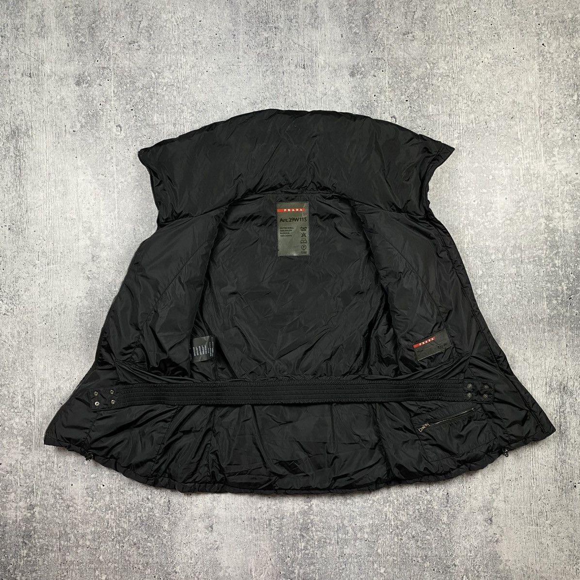 Prada ❗️RARE❗️Prada Nylon Down Vest Luxury Style Black Women Size 46 Size L / US 10 / IT 46 - 15 Thumbnail