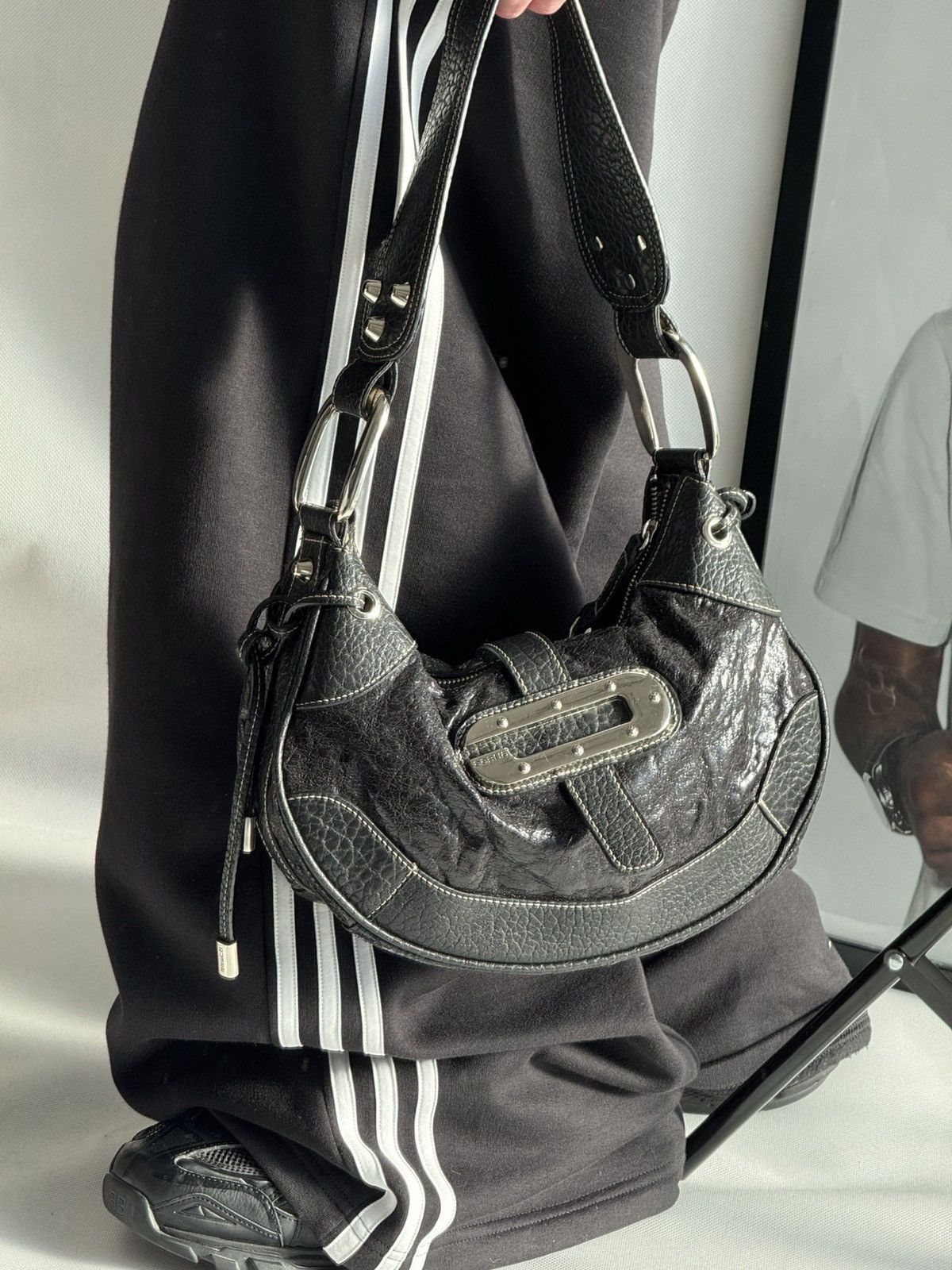 Guess Guess vintage buckle logo bag baguette mini 00s Y2k Handbag Size ONE SIZE - 12 Thumbnail