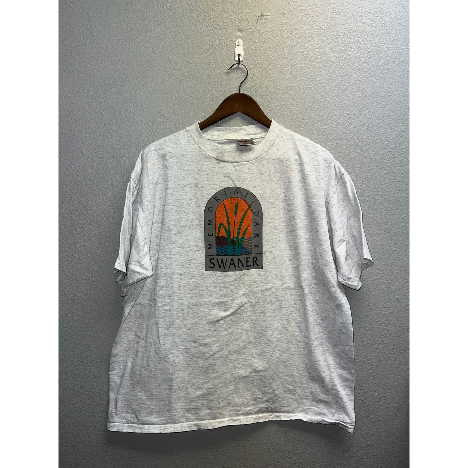 Vintage Vintage Swaner Utah Shirt Gray Tee Memorial Run VTG 90s L Size US L / EU 52-54 / 3 - 1 Thumbnail