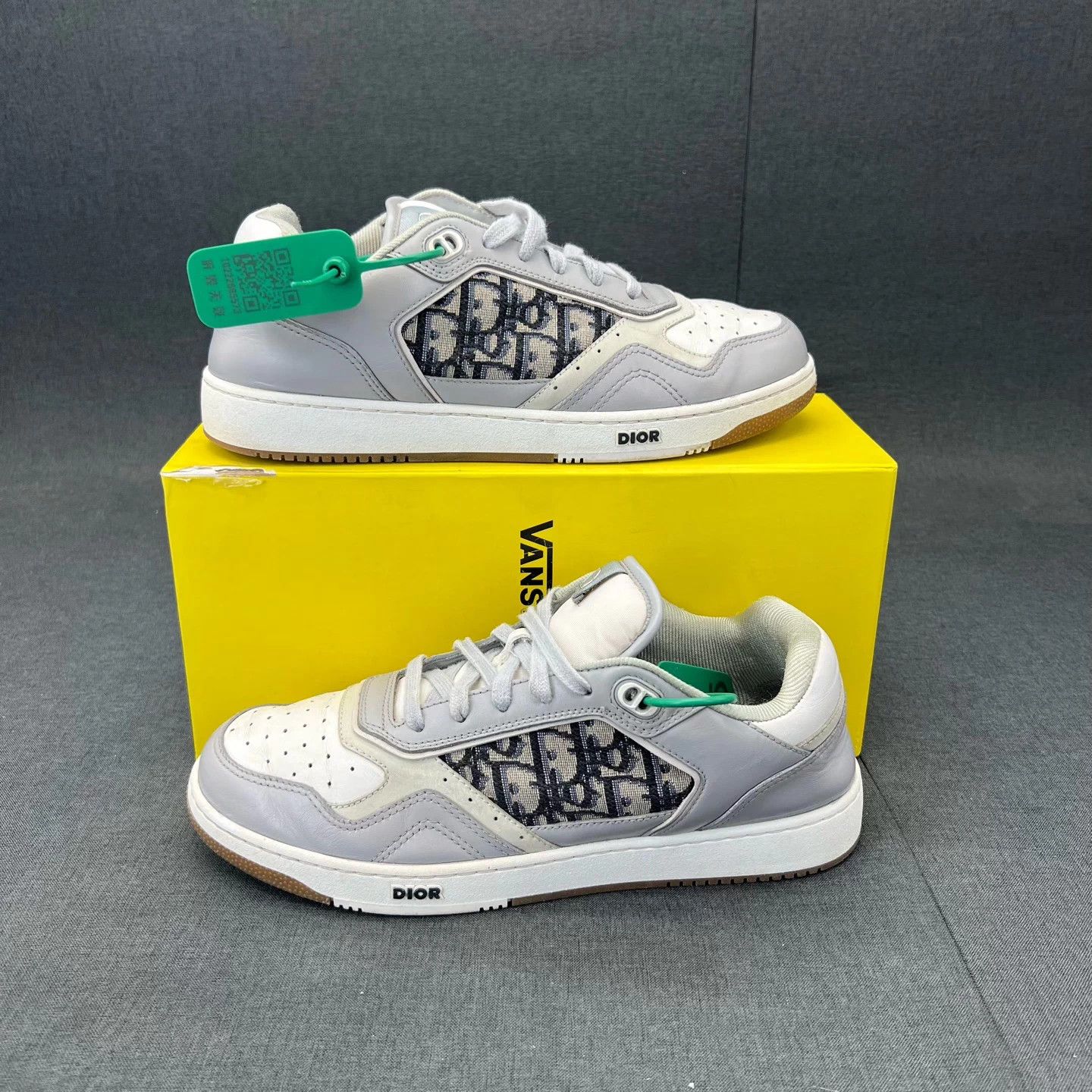 Dior Dior B27 White/Gray Sneakers Size 42 New Boxed Size US 9 / EU 42 - 2 Thumbnail