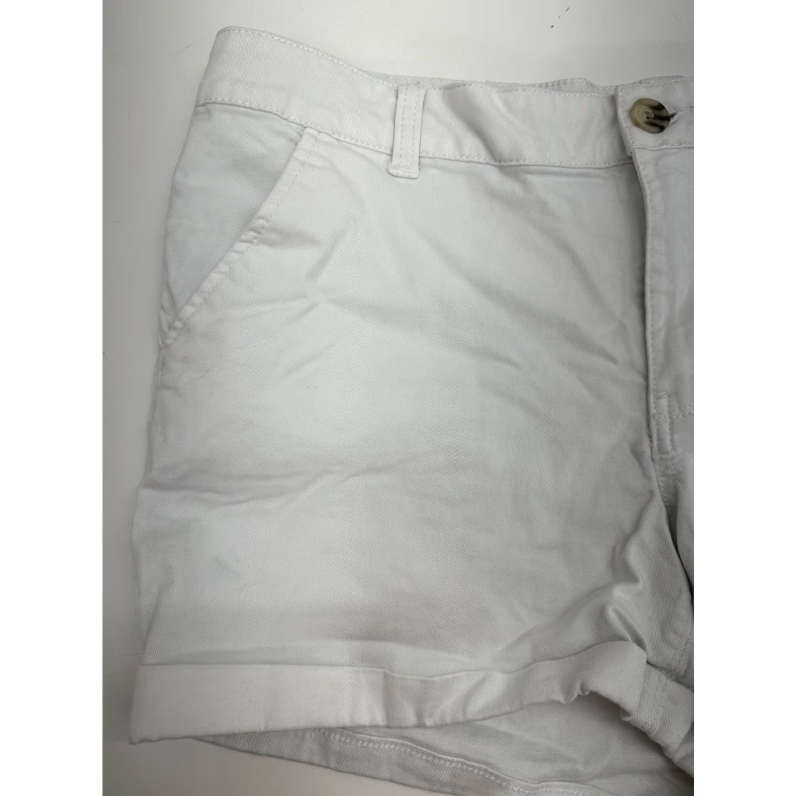 Vintage SO Womens Juniors Shorts Size 17 White Chino - Regular Fit, Mid Rise, 3.5in Inseam, Cotton Lyocell Spandex, Button Zipper, Beach/ Casual, Womens Size 38" / US 16 / IT 52 - 2 Thumbnail