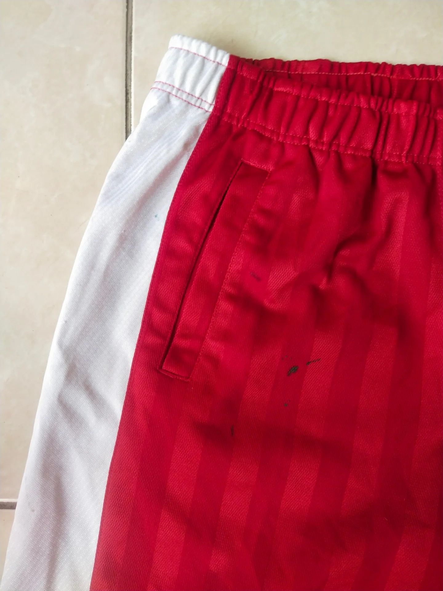 Nike Vintage Nike Japan Exclusive Team Shorts Red and White Size US 30 / EU 46 - 5 Thumbnail