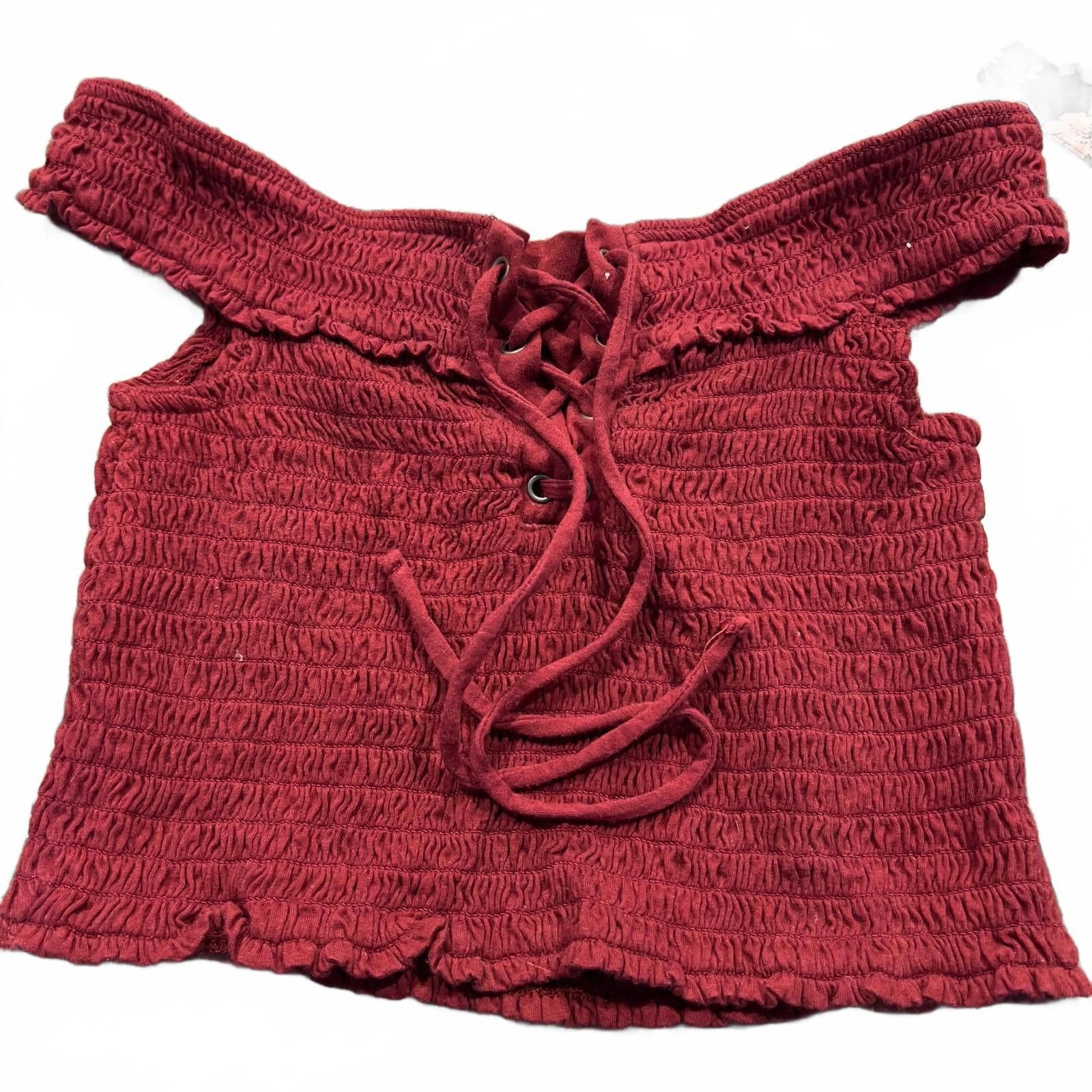 Unknown London Free the People Women's Red Off-Shoulder Smocked Crop Top Size XS / US 0-2 / IT 36-38 - 1 Thumbnail