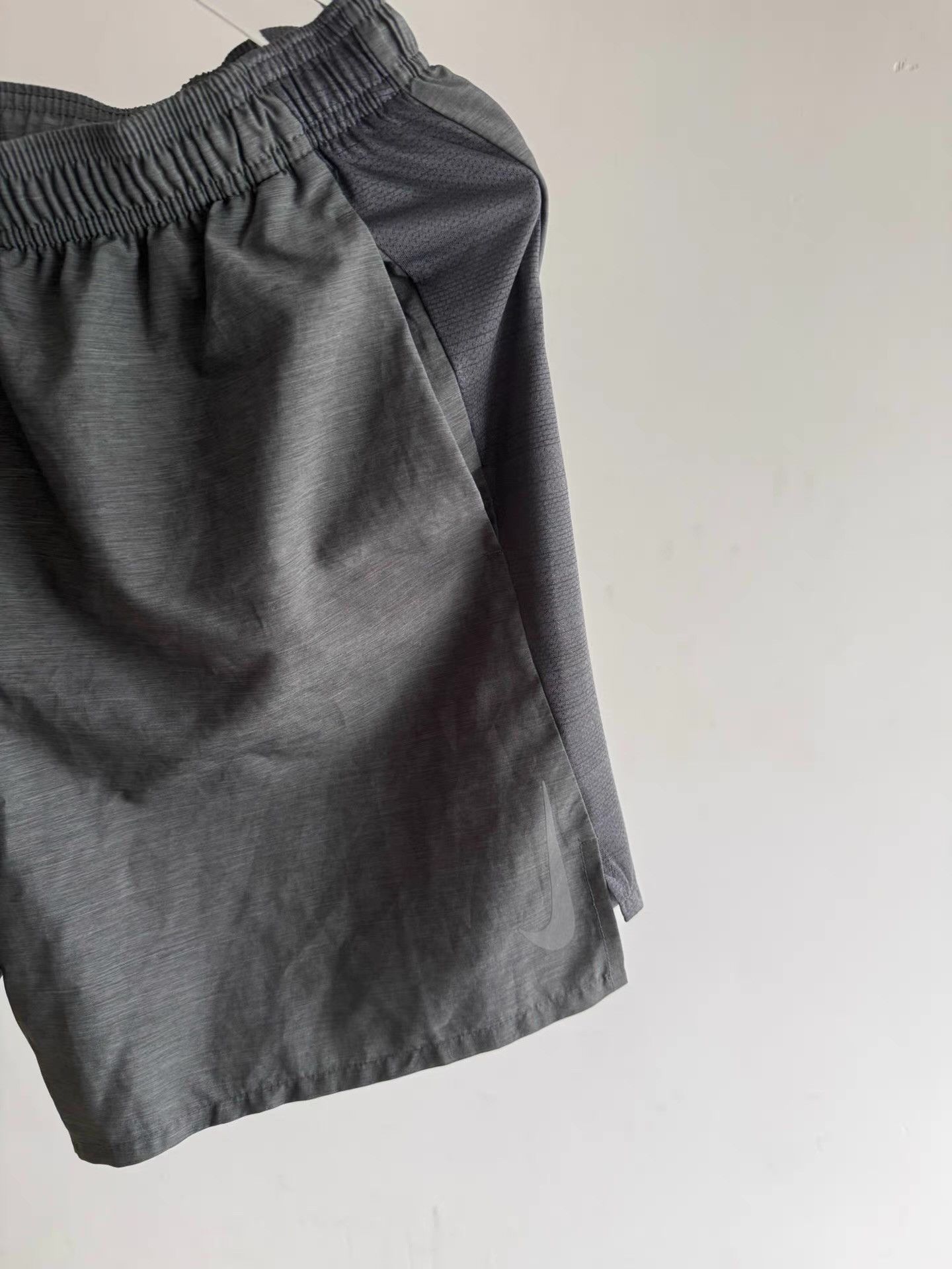 Nike Nike Dark Gray Running Shorts Q17 Size US 36 / EU 52 - 3 Thumbnail