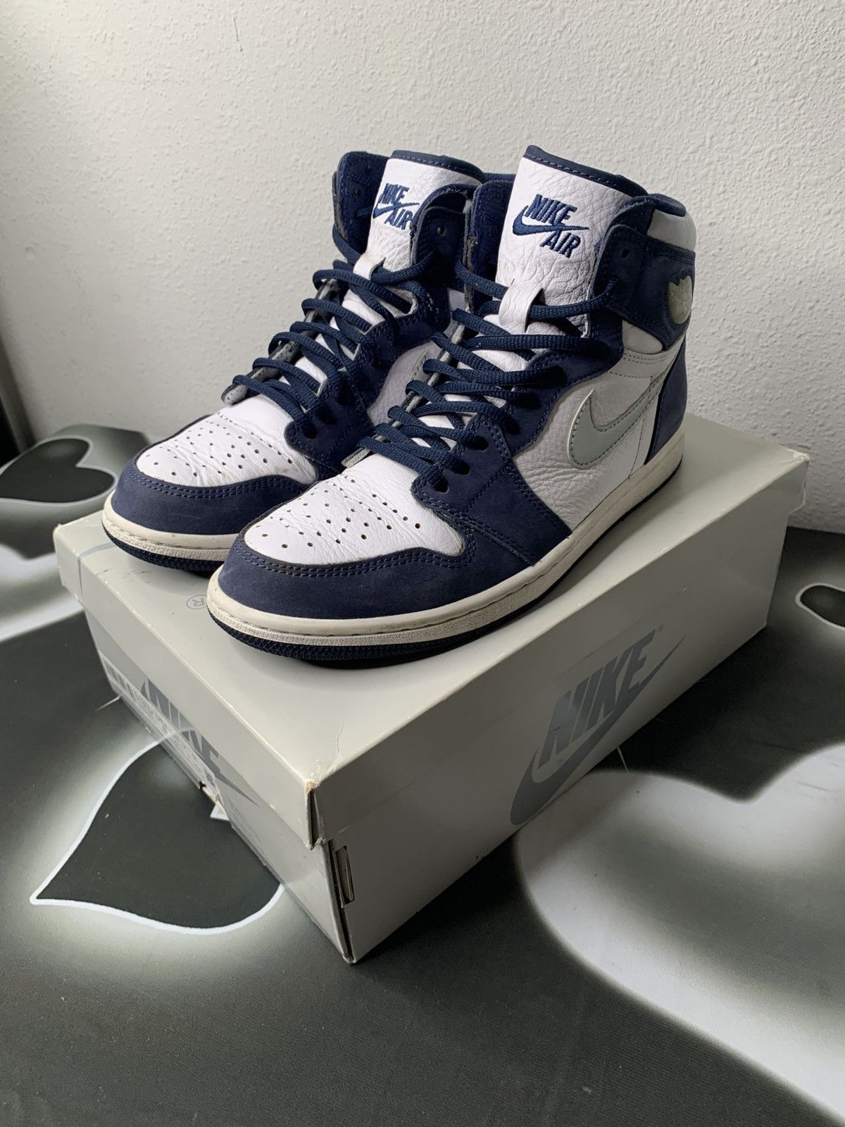 Jordan Brand Air Jordan 1 Retro High Midnight Navy Size US 8 / EU 41 - 5 Thumbnail