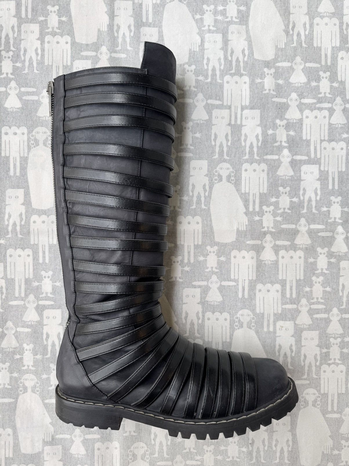 Gareth Pugh Gareth Pugh SS12 Cage Strap Leather Boots Size US 11 / EU 44 - 2 Thumbnail
