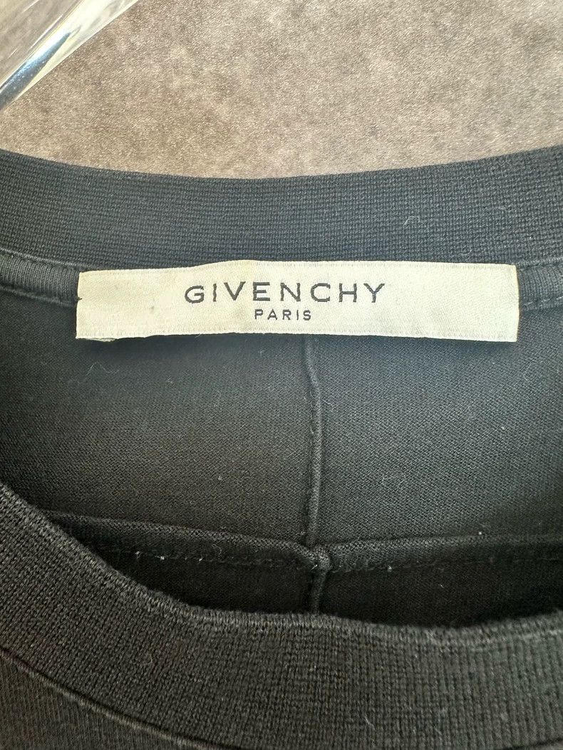 Givenchy Givenchy Shark Short-Sleeve S Size Official Price 3890 Size US S / EU 44-46 / 1 - 3 Thumbnail