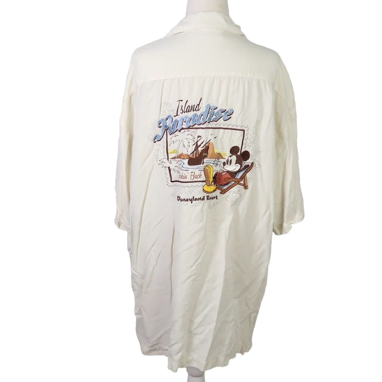 Vintage VINTAGE Disneyland Resort Cream Rayon Mickey Mouse Embroidered Button-Down Shirt Mens XL Size US XL / EU 56 / 4 - 4 Thumbnail
