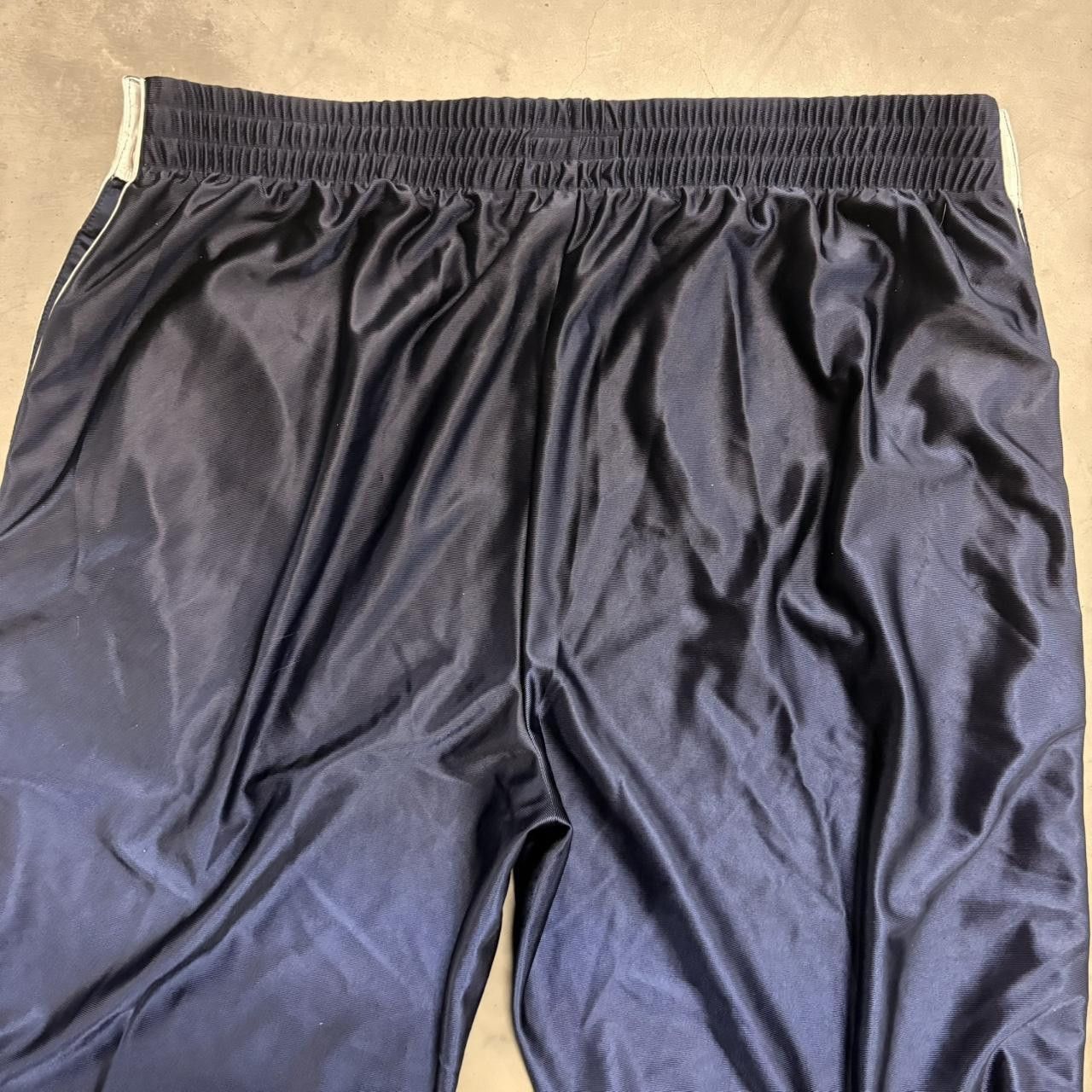 Vintage Vintage Y2K/2000s Super Baggy Navy Blue Striped Side Buttoned Finish Line Track Pants! Size US 38 / EU 54 - 6 Thumbnail