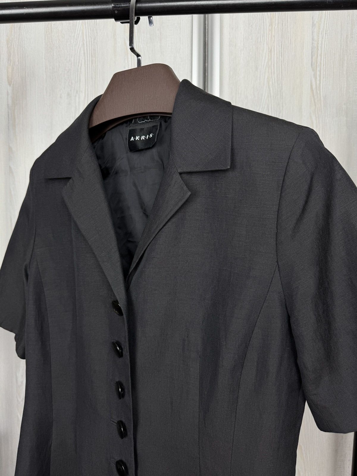 Akris Akris Black V-Neck Short Sleeve Silk Linen Button blazer Size M / US 6-8 / IT 42-44 - 3 Thumbnail