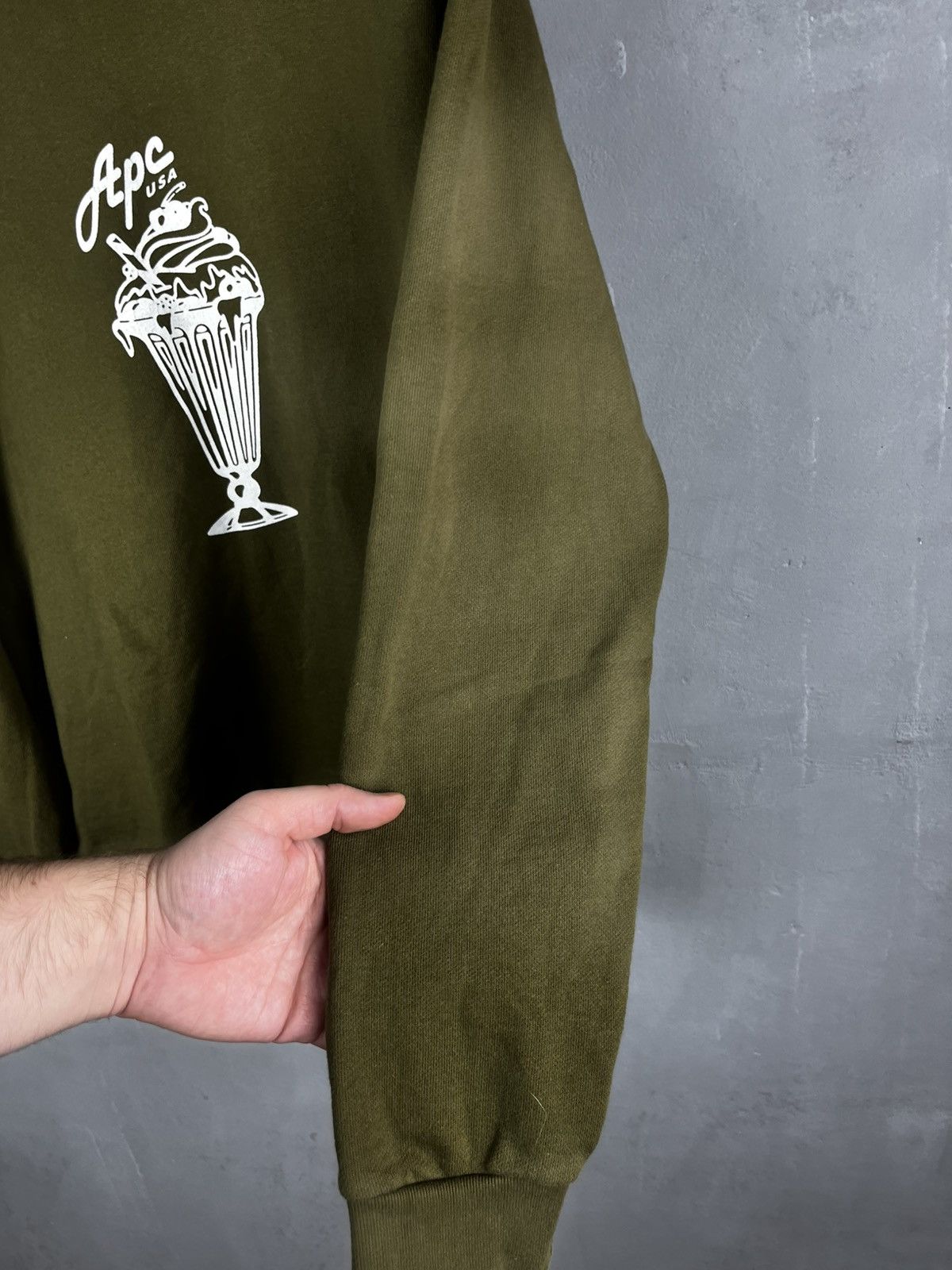 A.P.C. A.P.C sweatshirt size m Size US M / EU 48-50 / 2 - 7 Thumbnail