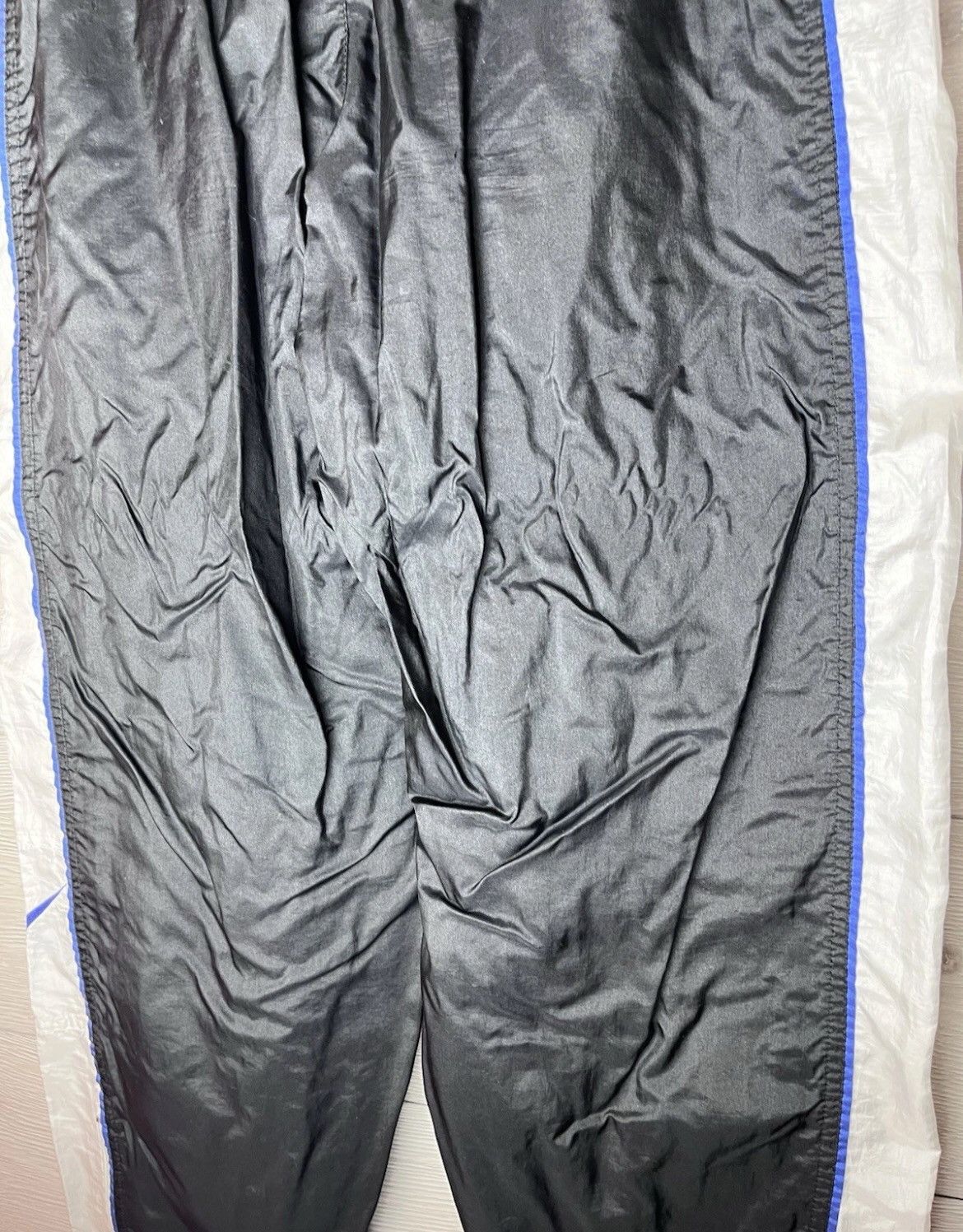 Nike Vintage Nike Nylon Pants Swoosh rare brand USA 🇺🇸 Size US 32 / EU 48 - 10 Thumbnail