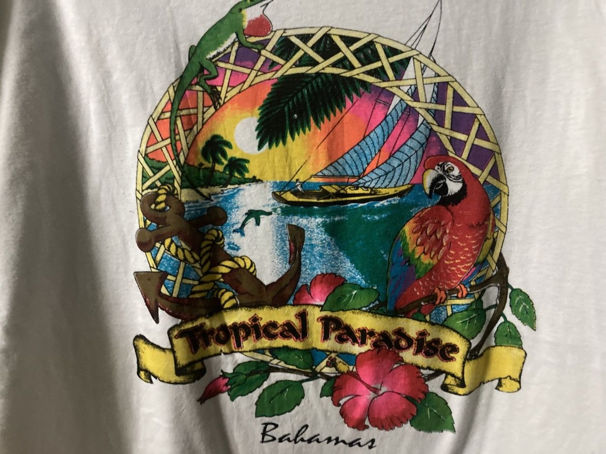 Designer Vintage T-shirt Hawaii 90s Size US XL / EU 56 / 4 - 2 Thumbnail
