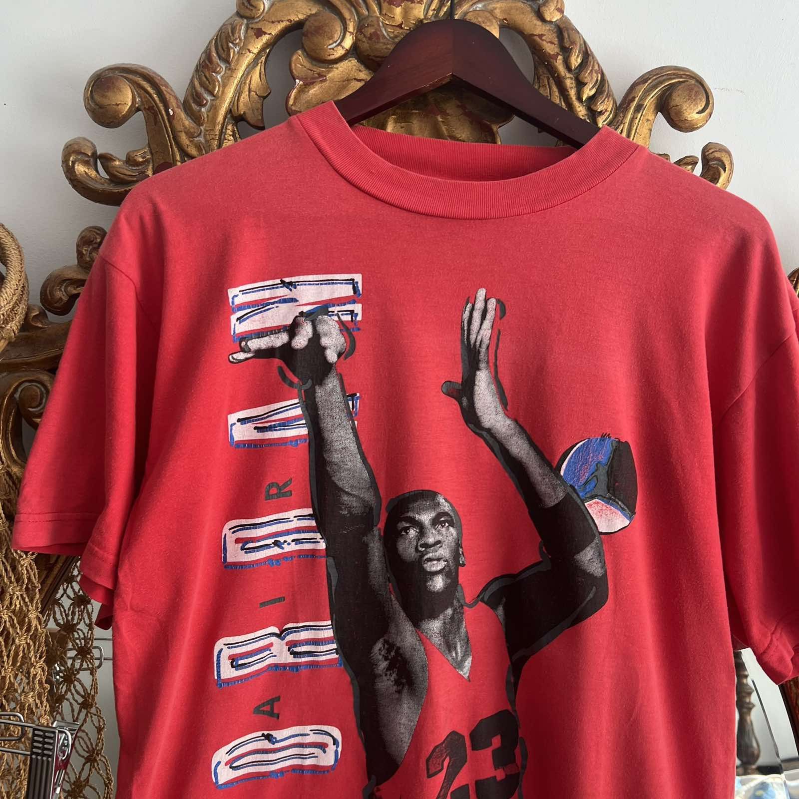 Jordan Brand Vintage 1990s Nike Michael Jordan Red Tag Large Tee Size US L / EU 52-54 / 3 - 4 Thumbnail