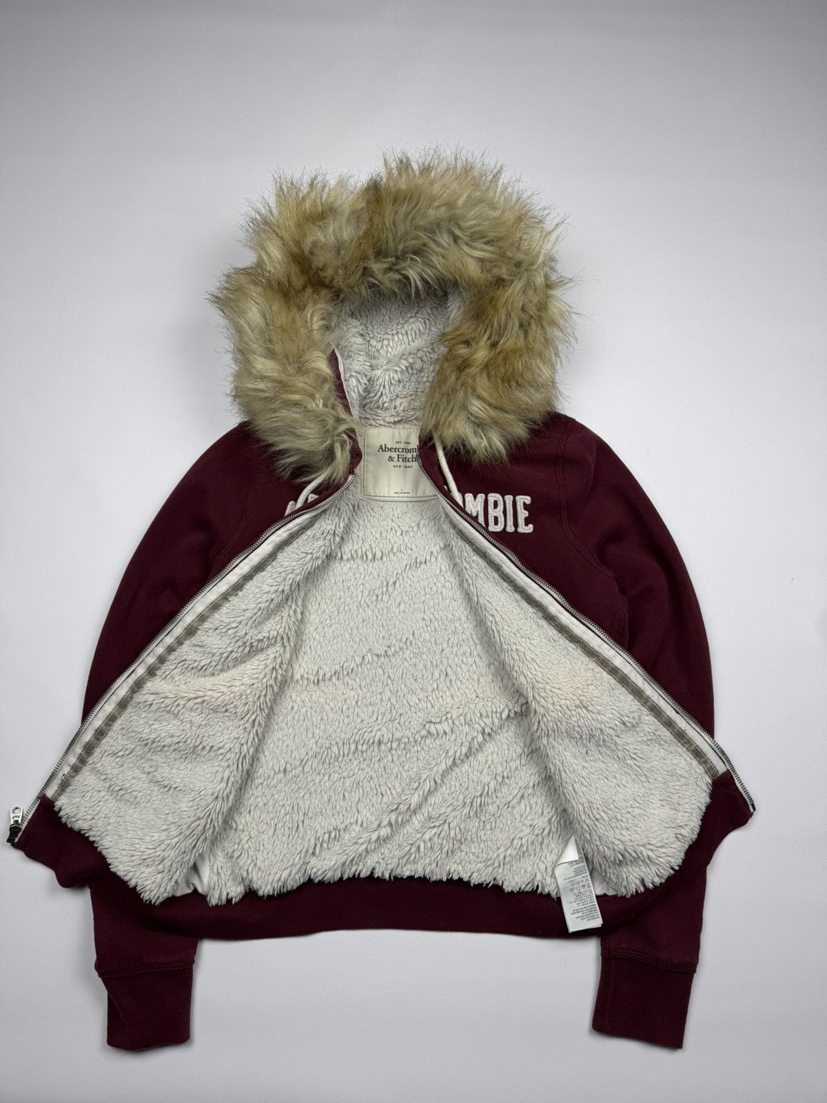 Abercrombie & Fitch Vintage Abercrombie Fitch Faux Fur Y2k Woman's Hoodie Size L / US 10 / IT 46 - 4 Thumbnail