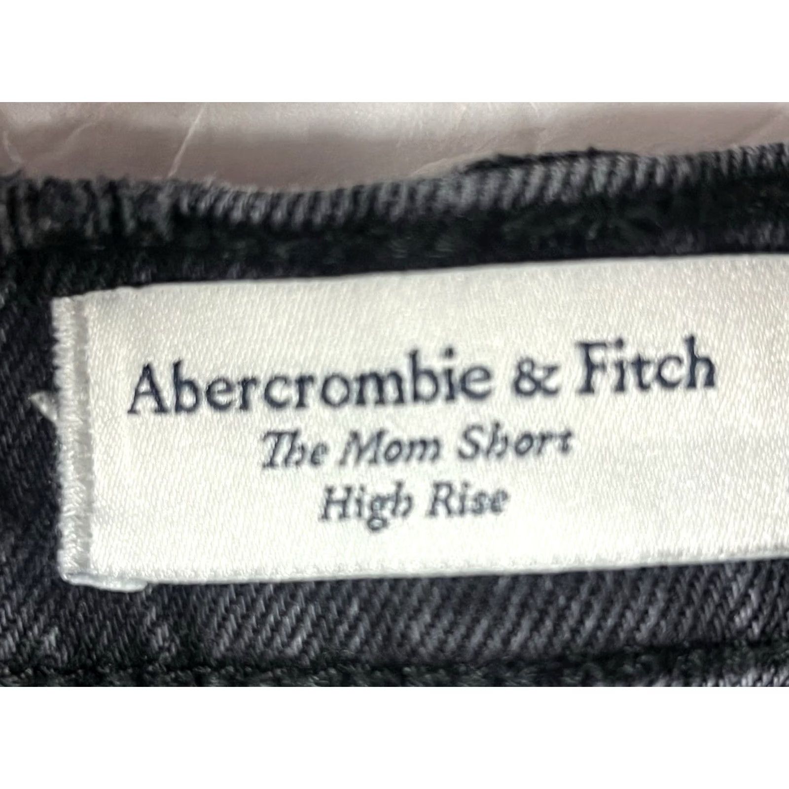 Abercrombie & Fitch Abercrombie & Fitch The Mom Short High Rise Black Denim Cutoff Shorts Size 25/0 Womens Regular 5-Pocket Grunge Casual Streetwear Size 42" / US 20 - 6 Thumbnail
