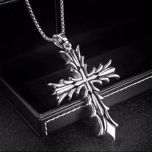 Jewelry Vintage Cross Necklace Size ONE SIZE - 4 Thumbnail