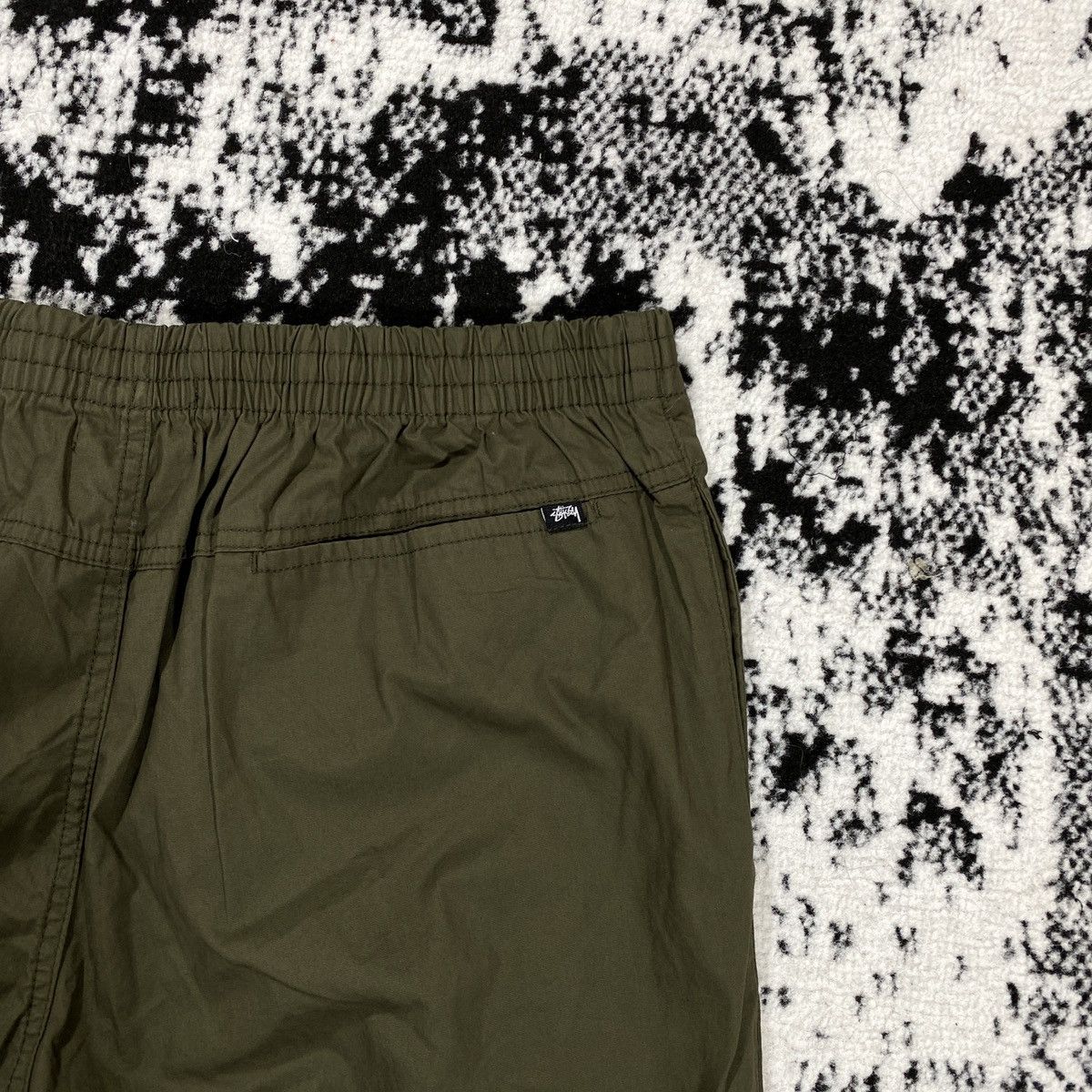 Other STUSSY ROLL THE DICE BEACHSHORTS - ARMY GREEN - 32 Size US 32 / EU 48 - 4 Thumbnail