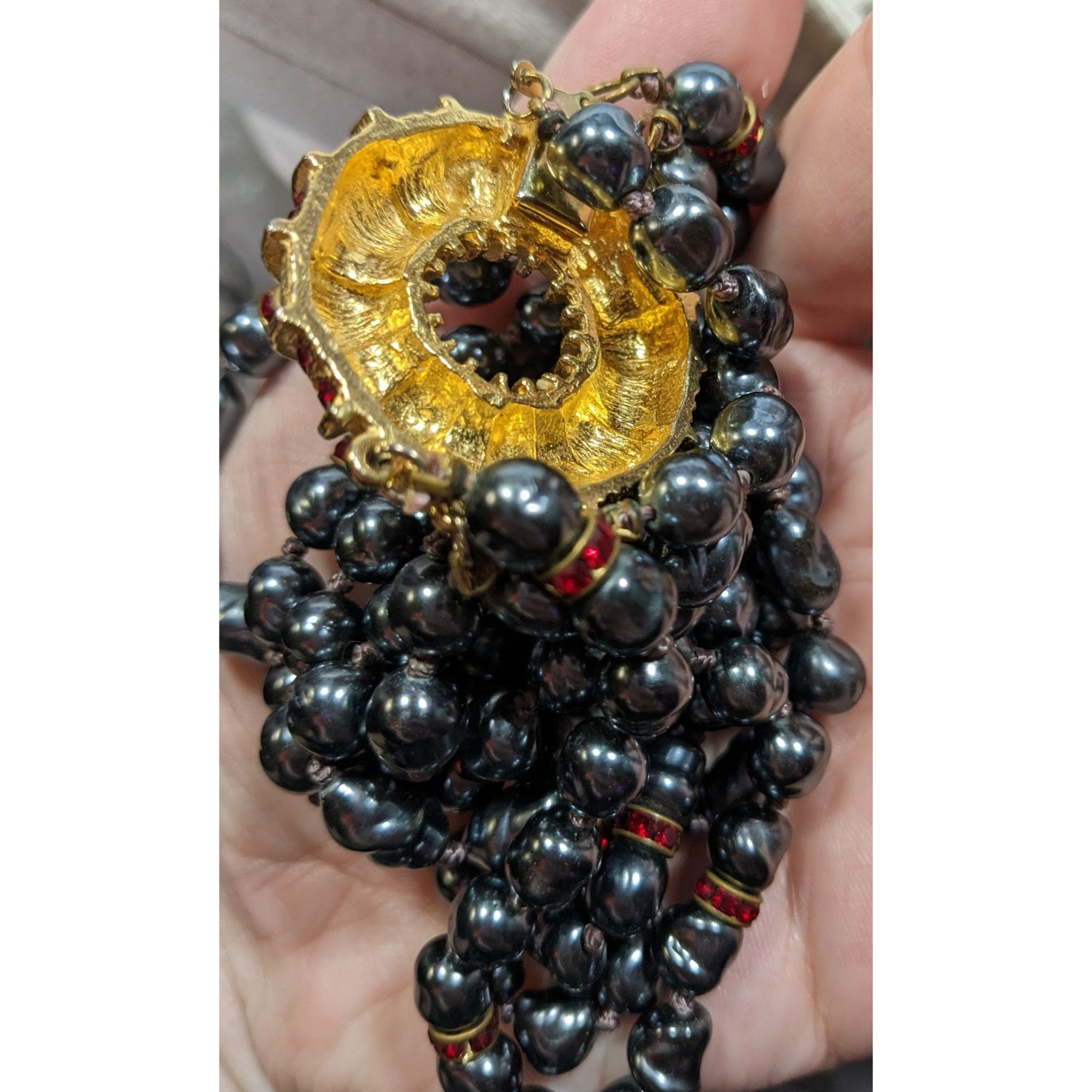Other Vintage Elegant Freshwater Pearl Necklace With Red Gems and Size ONE SIZE - 7 Thumbnail