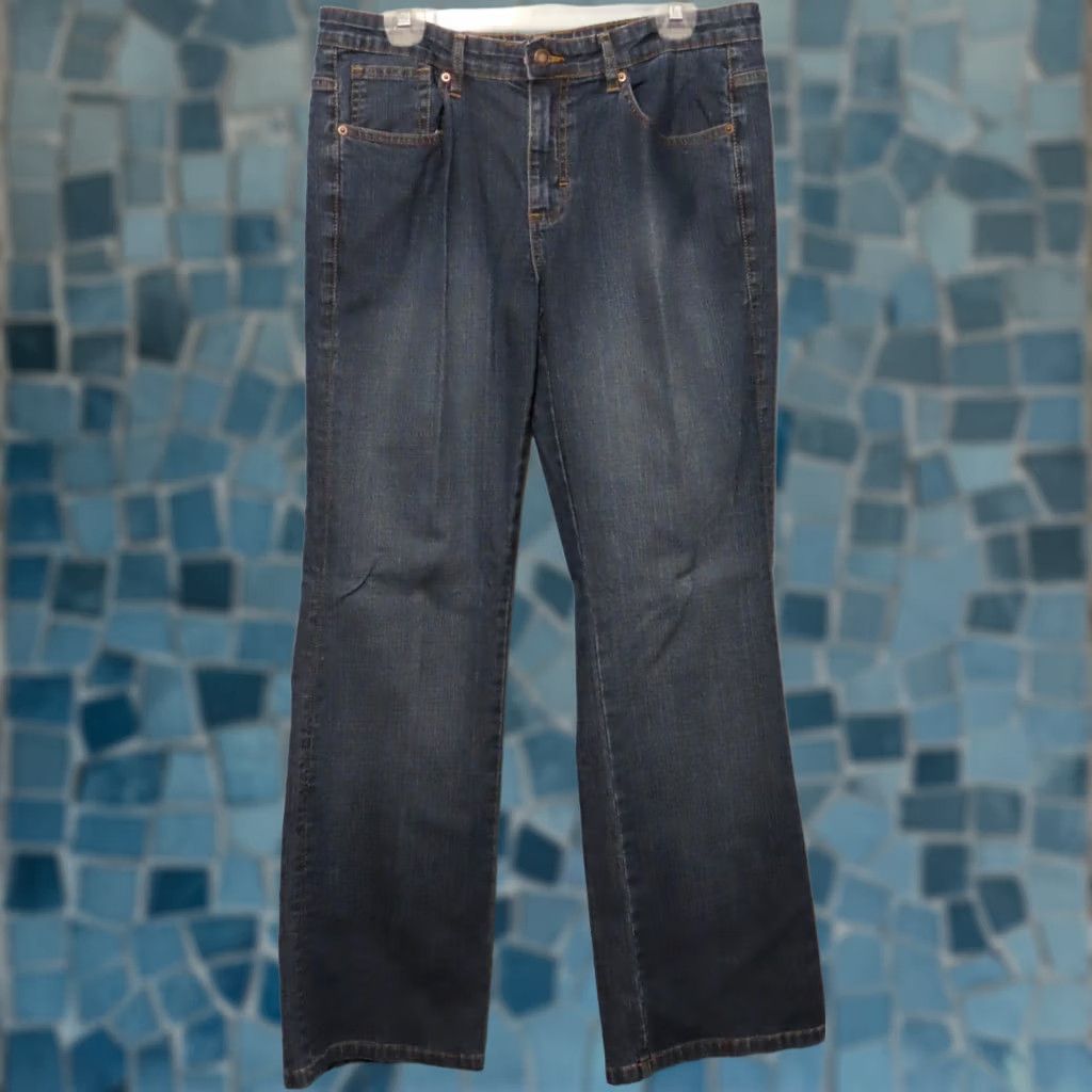 Lee Lee National Denim Day Blue Jeans with Pink Accents Womens Regular 13/14M Mid Rise 5-Pocket Denim Zip Inseam 30.5in Cotton Blend Blue Jeans Size 34" / US 12 / IT 48 - 1 Thumbnail
