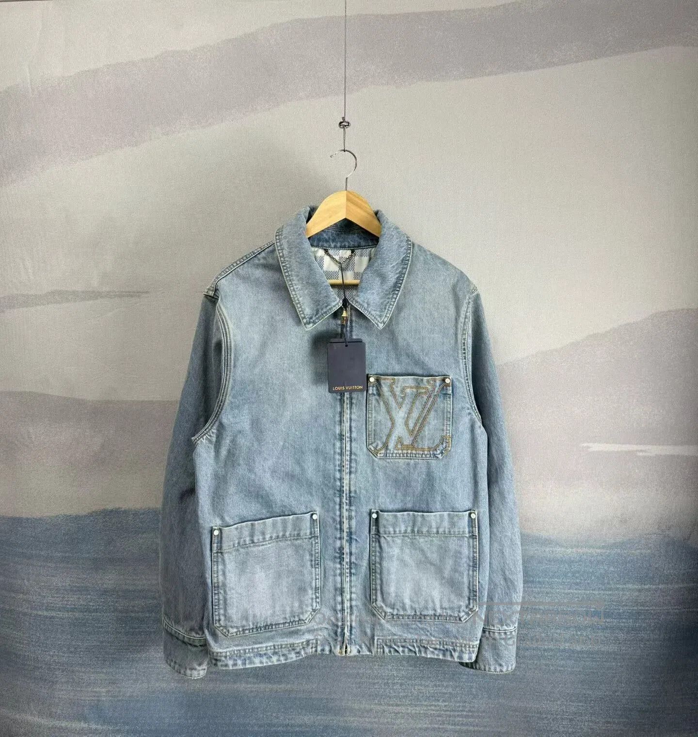 Louis Vuitton louis vuitton light blue embroidered denim jacket. Size US L / EU 52-54 / 3 - 1 Thumbnail