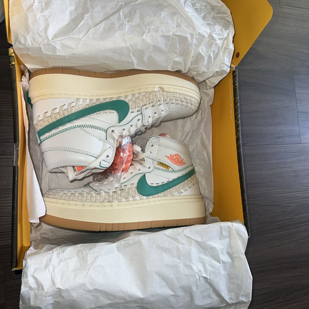 Nike Air Jordan 1 Elevate High x Bephies Beauty Size 10 Size US 10 / IT 40 - 8 Thumbnail